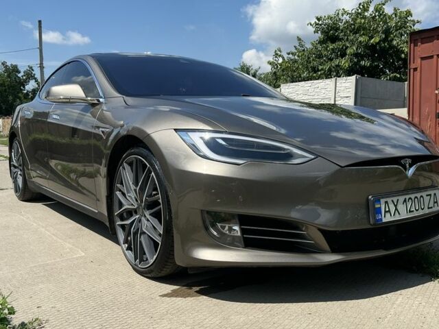 Коричневый Тесла Модель С, объемом двигателя 0 л и пробегом 170 тыс. км за 17999 $, фото 1 на Automoto.ua