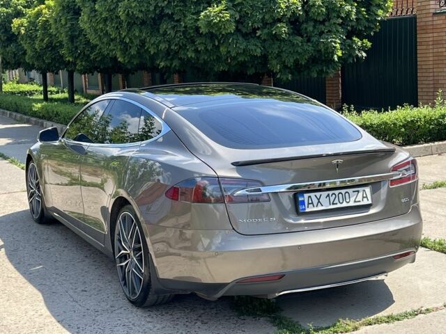 Коричневый Тесла Модель С, объемом двигателя 0 л и пробегом 170 тыс. км за 17999 $, фото 6 на Automoto.ua