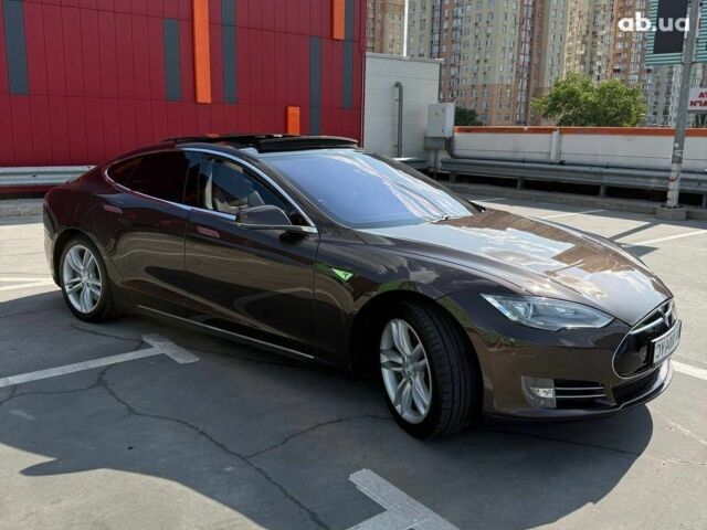 Коричневый Тесла Модель С, объемом двигателя 0 л и пробегом 185 тыс. км за 13500 $, фото 4 на Automoto.ua