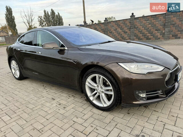 Коричневый Тесла Модель С, объемом двигателя 0 л и пробегом 268 тыс. км за 13000 $, фото 21 на Automoto.ua