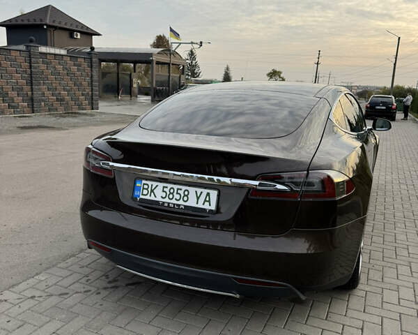 Коричневый Тесла Модель С, объемом двигателя 0 л и пробегом 268 тыс. км за 13000 $, фото 11 на Automoto.ua