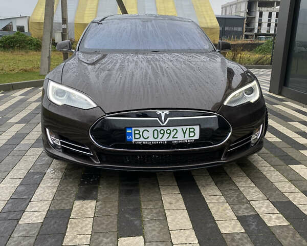 Коричневый Тесла Модель С, объемом двигателя 0 л и пробегом 110 тыс. км за 12800 $, фото 1 на Automoto.ua