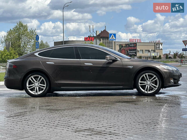 Коричневий Тесла Модель С, об'ємом двигуна 0 л та пробігом 236 тис. км за 15800 $, фото 3 на Automoto.ua