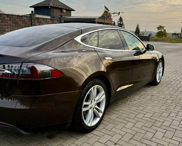 Коричневый Тесла Модель С, объемом двигателя 0 л и пробегом 268 тыс. км за 13000 $, фото 16 на Automoto.ua