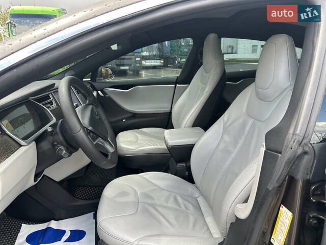 Коричневий Тесла Модель С, об'ємом двигуна 0 л та пробігом 236 тис. км за 15800 $, фото 30 на Automoto.ua