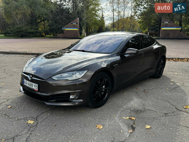 Коричневий Тесла Модель С, об'ємом двигуна 0 л та пробігом 190 тис. км за 13600 $, фото 1 на Automoto.ua