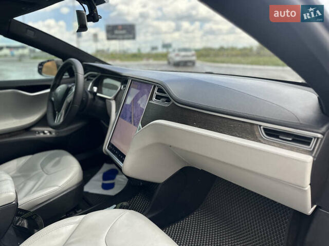 Коричневий Тесла Модель С, об'ємом двигуна 0 л та пробігом 236 тис. км за 15800 $, фото 23 на Automoto.ua
