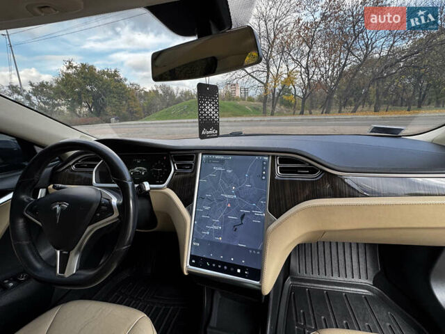 Коричневий Тесла Модель С, об'ємом двигуна 0 л та пробігом 190 тис. км за 13600 $, фото 25 на Automoto.ua