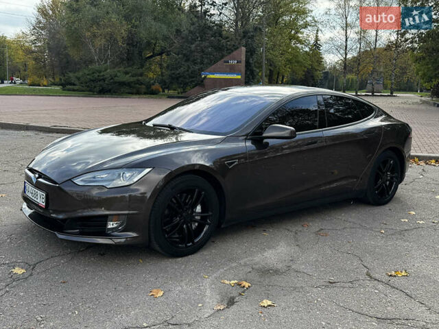 Коричневий Тесла Модель С, об'ємом двигуна 0 л та пробігом 190 тис. км за 13600 $, фото 9 на Automoto.ua