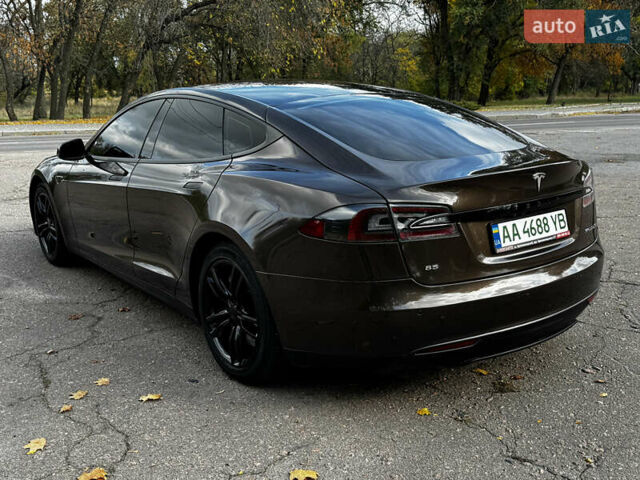 Коричневий Тесла Модель С, об'ємом двигуна 0 л та пробігом 190 тис. км за 13600 $, фото 7 на Automoto.ua