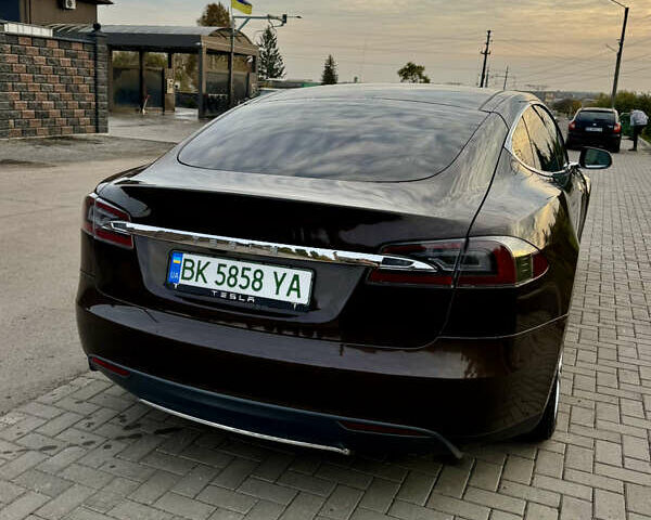 Коричневый Тесла Модель С, объемом двигателя 0 л и пробегом 268 тыс. км за 13000 $, фото 12 на Automoto.ua