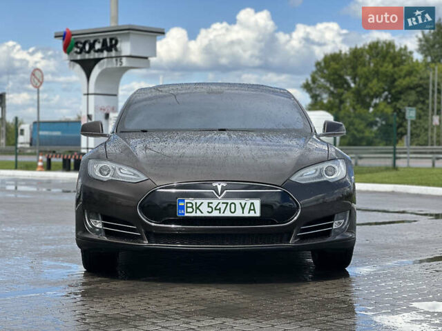 Коричневий Тесла Модель С, об'ємом двигуна 0 л та пробігом 236 тис. км за 15800 $, фото 1 на Automoto.ua