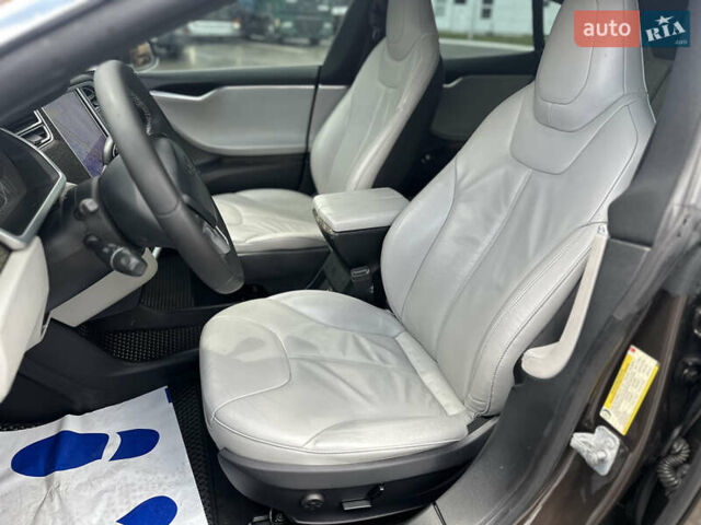 Коричневий Тесла Модель С, об'ємом двигуна 0 л та пробігом 236 тис. км за 15800 $, фото 31 на Automoto.ua