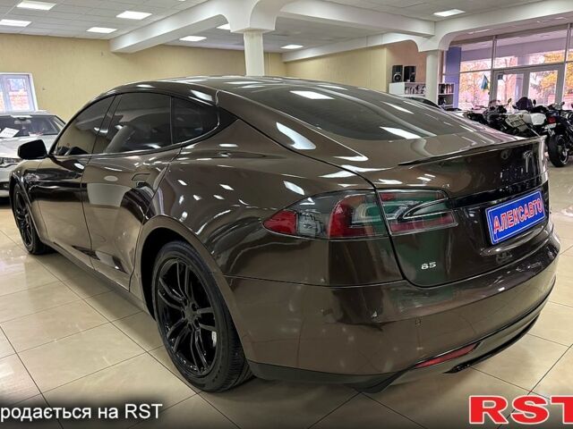 Коричневий Тесла Модель С, об'ємом двигуна 0.31 л та пробігом 192 тис. км за 13600 $, фото 3 на Automoto.ua