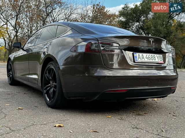 Коричневий Тесла Модель С, об'ємом двигуна 0 л та пробігом 190 тис. км за 13600 $, фото 15 на Automoto.ua