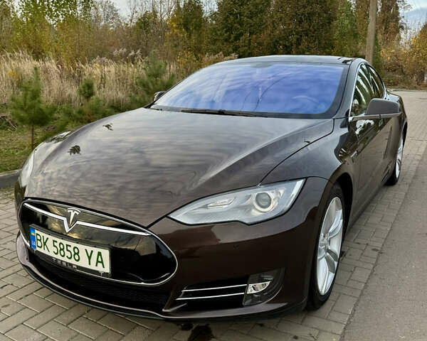 Коричневый Тесла Модель С, объемом двигателя 0 л и пробегом 268 тыс. км за 13000 $, фото 4 на Automoto.ua