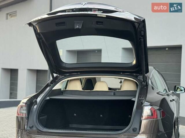 Коричневий Тесла Модель С, об'ємом двигуна 0 л та пробігом 260 тис. км за 12990 $, фото 43 на Automoto.ua