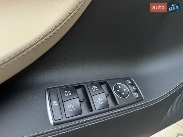 Коричневий Тесла Модель С, об'ємом двигуна 0 л та пробігом 260 тис. км за 12990 $, фото 48 на Automoto.ua