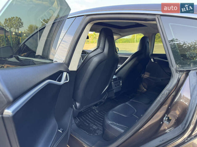 Коричневый Тесла Модель С, объемом двигателя 0 л и пробегом 132 тыс. км за 14500 $, фото 15 на Automoto.ua