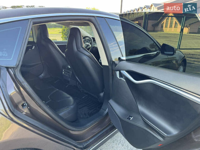 Коричневый Тесла Модель С, объемом двигателя 0 л и пробегом 132 тыс. км за 14500 $, фото 13 на Automoto.ua