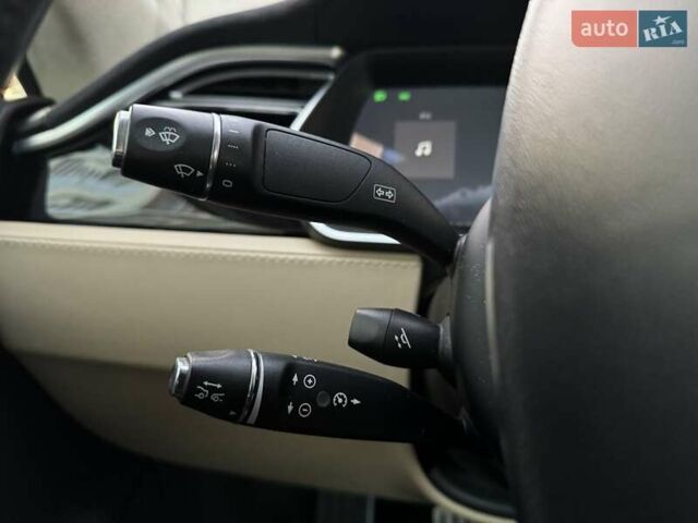 Коричневий Тесла Модель С, об'ємом двигуна 0 л та пробігом 260 тис. км за 12990 $, фото 29 на Automoto.ua