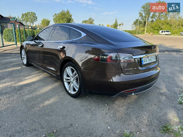 Коричневый Тесла Модель С, объемом двигателя 0 л и пробегом 132 тыс. км за 14500 $, фото 10 на Automoto.ua