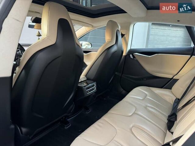 Коричневий Тесла Модель С, об'ємом двигуна 0 л та пробігом 260 тис. км за 12990 $, фото 50 на Automoto.ua