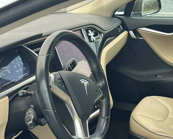 Коричневий Тесла Модель С, об'ємом двигуна 0 л та пробігом 301 тис. км за 9050 $, фото 10 на Automoto.ua