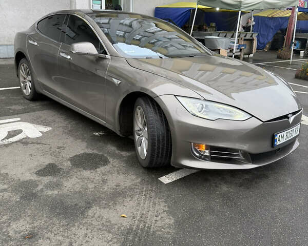 Коричневий Тесла Модель С, об'ємом двигуна 0 л та пробігом 136 тис. км за 18000 $, фото 4 на Automoto.ua
