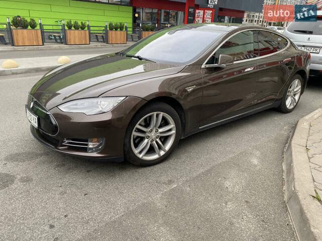 Коричневий Тесла Модель С, об'ємом двигуна 0 л та пробігом 119 тис. км за 14333 $, фото 4 на Automoto.ua