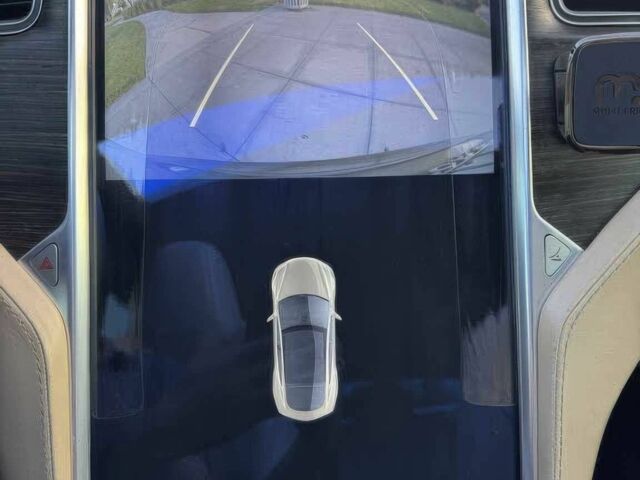 Тесла Модель С 2015 в Киеве на Automoto.ua Коричневый Тесла Модель С, объемом двигателя 0 л и пробегом 80 тыс. км за 5500 $, фото 11 на Automoto.ua