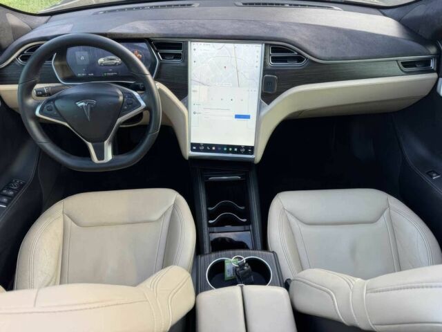 Тесла Модель С 2015 в Киеве на Automoto.ua Коричневый Тесла Модель С, объемом двигателя 0 л и пробегом 80 тыс. км за 5500 $, фото 7 на Automoto.ua