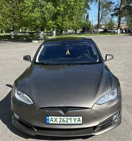 Коричневый Тесла Модель С, объемом двигателя 0 л и пробегом 107 тыс. км за 21500 $, фото 22 на Automoto.ua