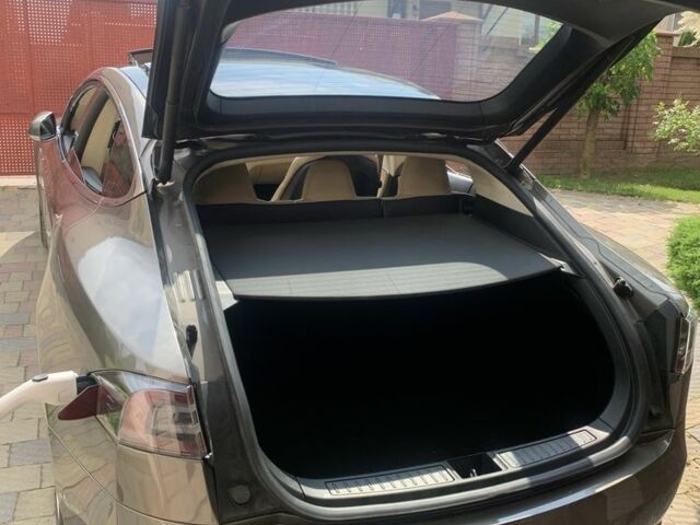 Коричневый Тесла Модель С, объемом двигателя 0 л и пробегом 146 тыс. км за 14300 $, фото 9 на Automoto.ua