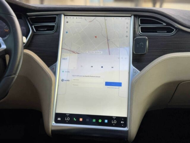 Тесла Модель С 2015 в Киеве на Automoto.ua Коричневый Тесла Модель С, объемом двигателя 0 л и пробегом 80 тыс. км за 5500 $, фото 10 на Automoto.ua