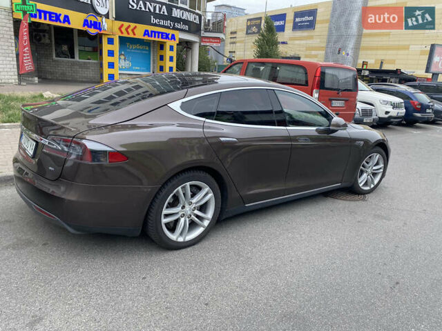 Коричневий Тесла Модель С, об'ємом двигуна 0 л та пробігом 119 тис. км за 14333 $, фото 9 на Automoto.ua