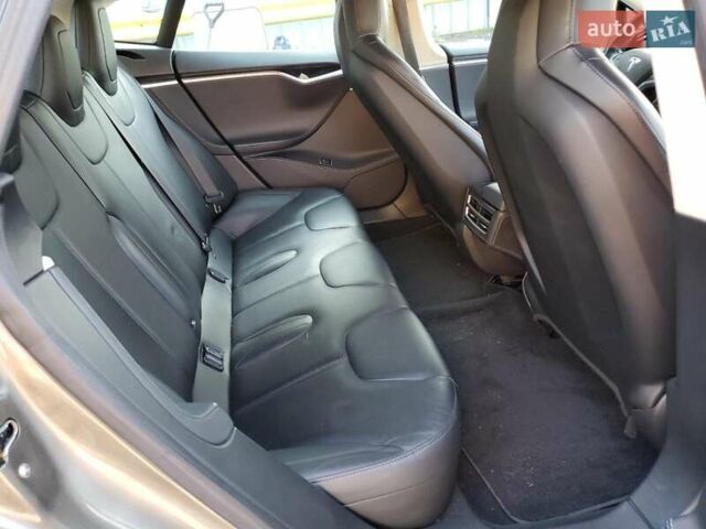 Коричневий Тесла Модель С, об'ємом двигуна 0 л та пробігом 159 тис. км за 9915 $, фото 9 на Automoto.ua