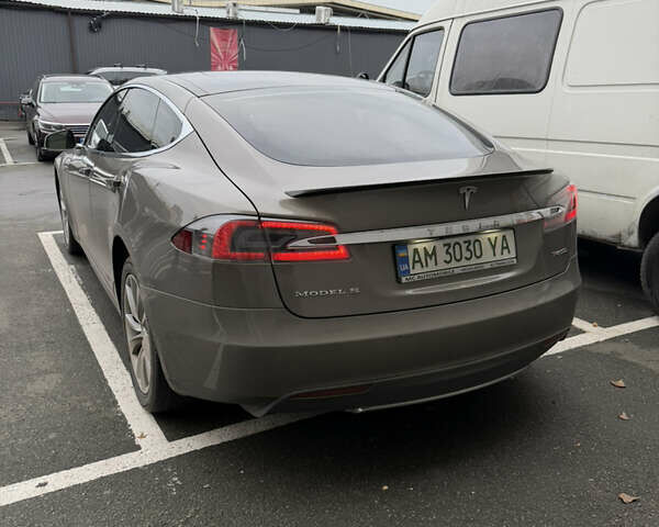 Коричневий Тесла Модель С, об'ємом двигуна 0 л та пробігом 136 тис. км за 18000 $, фото 1 на Automoto.ua