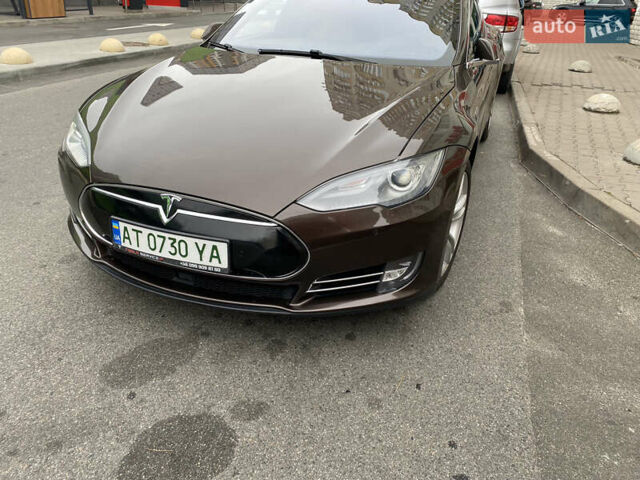 Коричневий Тесла Модель С, об'ємом двигуна 0 л та пробігом 119 тис. км за 14333 $, фото 18 на Automoto.ua