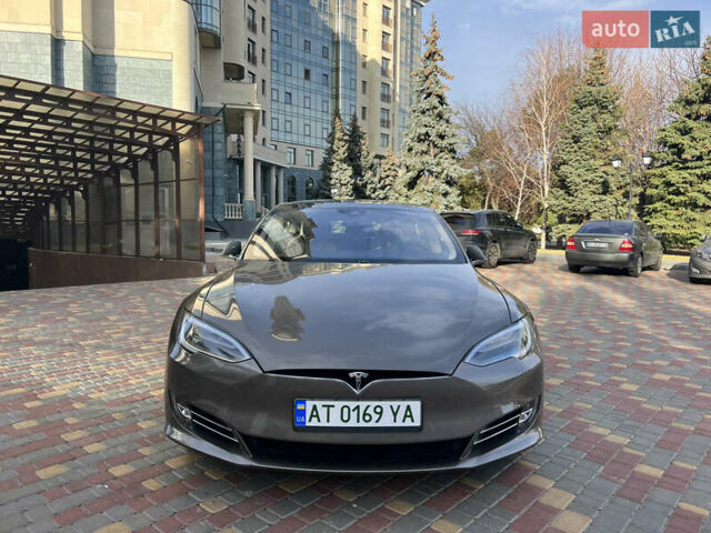 Коричневый Тесла Модель С, объемом двигателя 0 л и пробегом 86 тыс. км за 25500 $, фото 9 на Automoto.ua