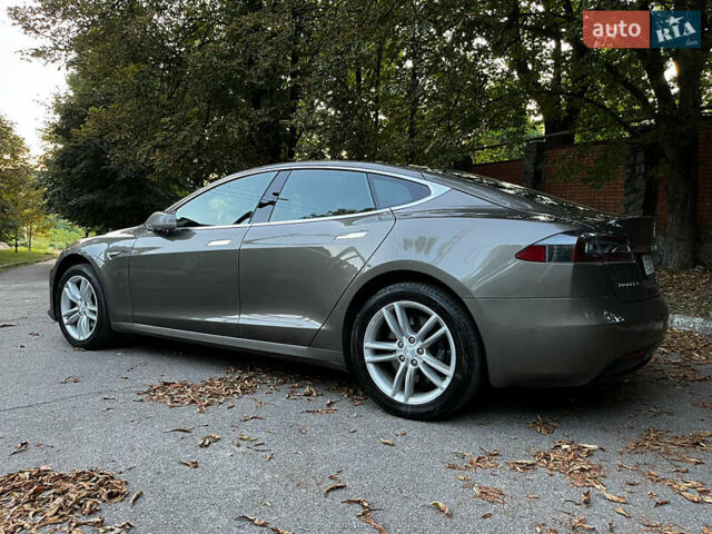 Коричневий Тесла Модель С, об'ємом двигуна 0 л та пробігом 121 тис. км за 21500 $, фото 5 на Automoto.ua
