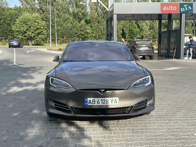 Коричневый Тесла Модель С, объемом двигателя 0 л и пробегом 115 тыс. км за 15800 $, фото 1 на Automoto.ua