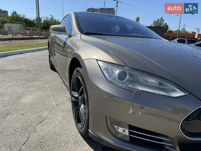 Тесла Модель С 2016 в Харькове на Automoto.ua Коричневый Тесла Модель С, объемом двигателя 0 л и пробегом 205 тыс. км за 16500 $, фото 10 на Automoto.ua
