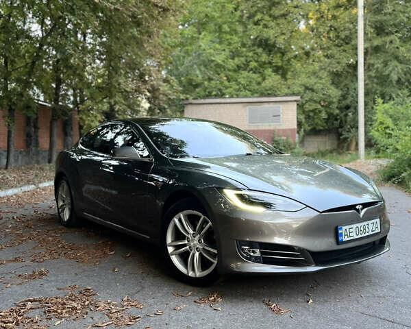 Коричневий Тесла Модель С, об'ємом двигуна 0 л та пробігом 121 тис. км за 21500 $, фото 10 на Automoto.ua