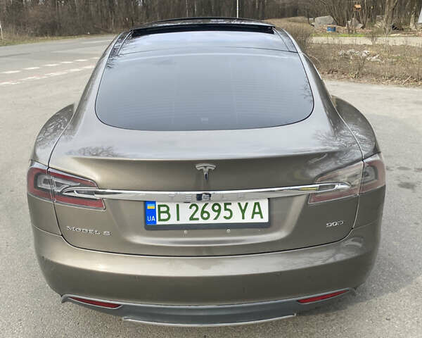 Тесла Модель С 2016 в Полтаве на Automoto.ua Коричневый Тесла Модель С, объемом двигателя 0 л и пробегом 143 тыс. км за 15800 $, фото 3 на Automoto.ua