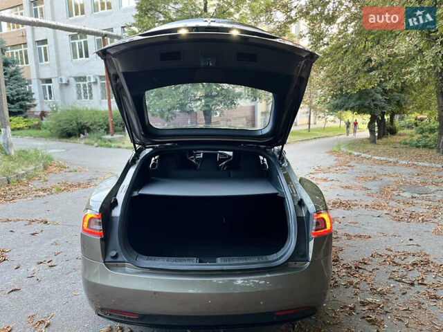 Коричневий Тесла Модель С, об'ємом двигуна 0 л та пробігом 121 тис. км за 21500 $, фото 15 на Automoto.ua