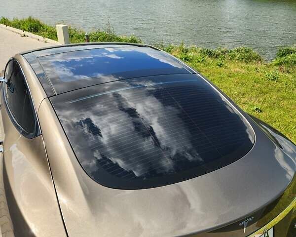 Коричневый Тесла Модель С, объемом двигателя 0 л и пробегом 98 тыс. км за 17500 $, фото 4 на Automoto.ua