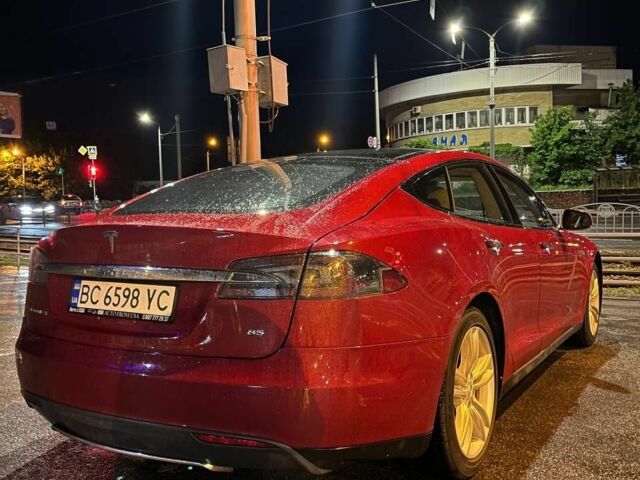 Красный Тесла Модель С, объемом двигателя 0 л и пробегом 224 тыс. км за 14500 $, фото 4 на Automoto.ua