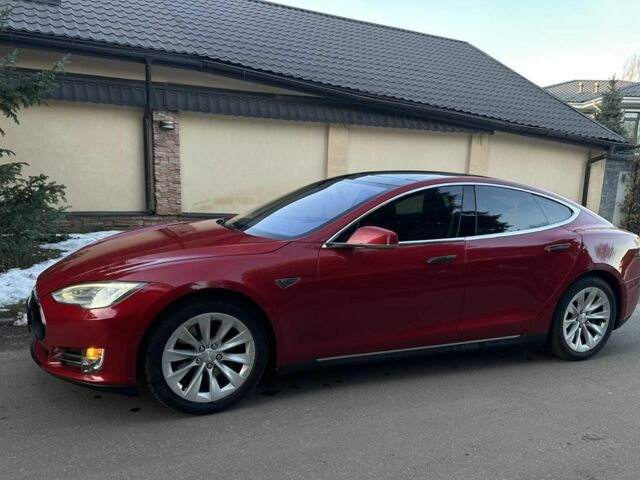 Красный Тесла Модель С, объемом двигателя 0 л и пробегом 169 тыс. км за 13900 $, фото 8 на Automoto.ua