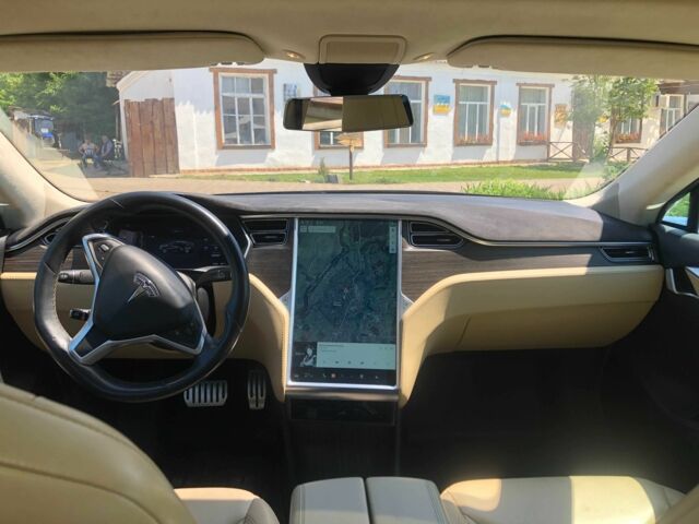 Червоний Тесла Модель С, об'ємом двигуна 0 л та пробігом 132 тис. км за 14999 $, фото 15 на Automoto.ua